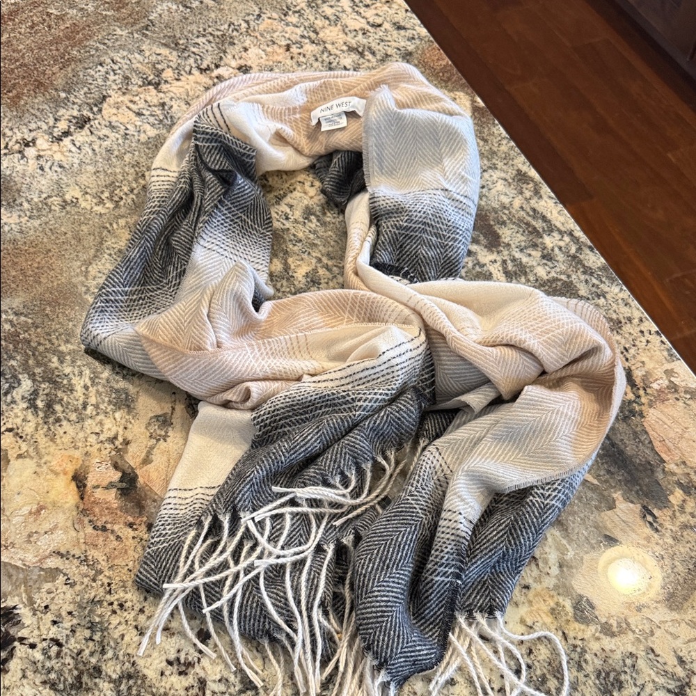 Nine West Stylish Fringe Scarf in Neutral Tones